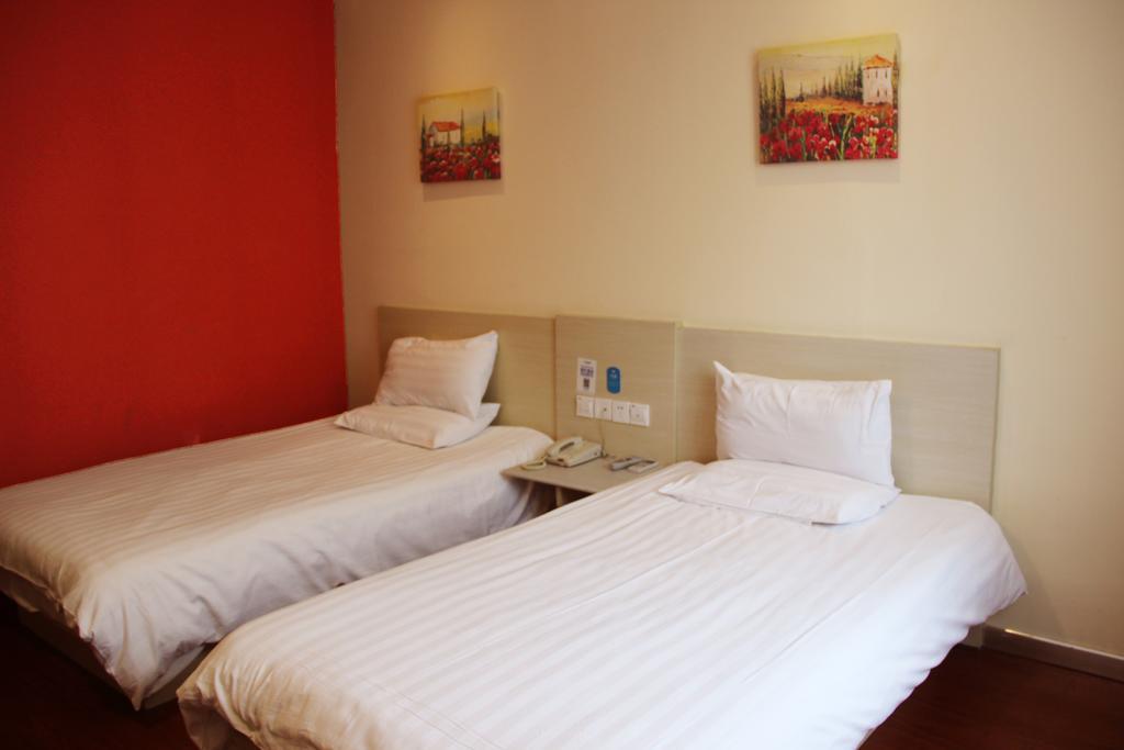 Hanting Express Shanghai Songjiang North Renmin Road Rom bilde